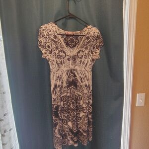 Elegant Black and Cream Patterned Midi Dress